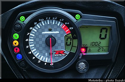 suzuki_gsxr1000_2007_022.jpg
