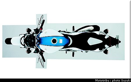 suzuki_gladius_2009_014.jpg