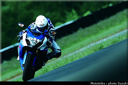 suzuki_gsxr1000_2009_001.jpg
