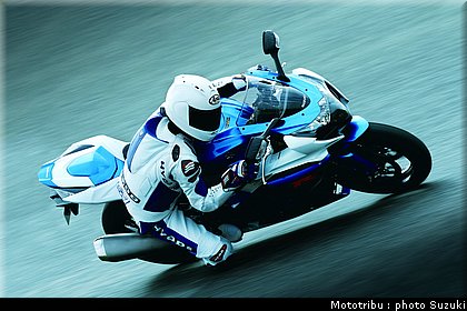 suzuki_gsxr1000_2009_002.jpg