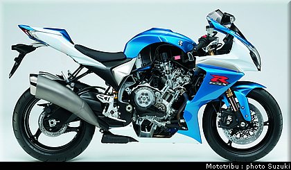 suzuki_gsxr1000_2009_023.jpg