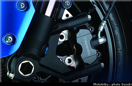 suzuki_gsxr1000_2009_035.jpg