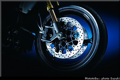 suzuki_gsxr1000_2009_036.jpg