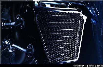 suzuki_gsxr1000_2009_039.jpg