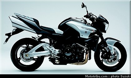 suzuki_1300_gsx_b_bking_2_2010.jpg