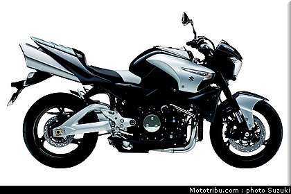 suzuki_1300_gsx_bking_2_2010.jpg