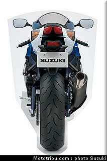 suzuki_2011_600_gsxr_016.jpg