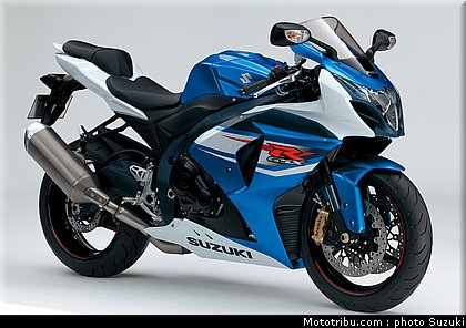 suzuki_2012_1000_gsxr_019.jpg