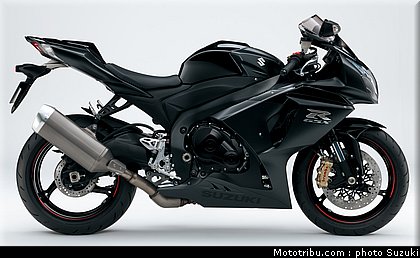 suzuki_2012_1000_gsxr_029.jpg