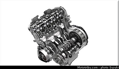 suzuki_2012_1000_gsxr_054.jpg