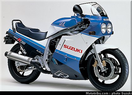 1987_suzuki_750_gsxr.jpg