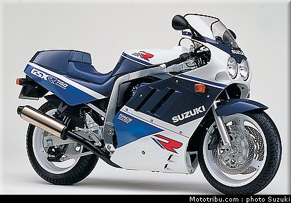 1989_2_suzuki_750_gsxr.jpg