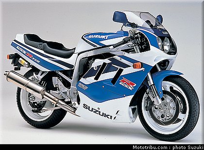 1991_suzuki_750_gsxr.jpg