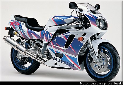 1992_suzuki_750_gsxr.jpg