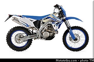 en_450fi_dx_tm_2013.jpg