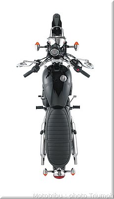 018_bonneville_black_007.jpg
