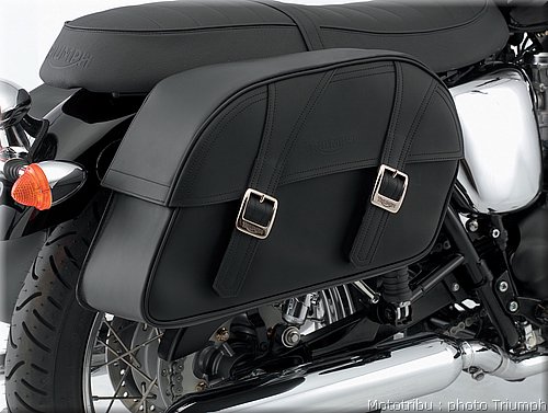 048_bonneville_saddlebag_classic.jpg