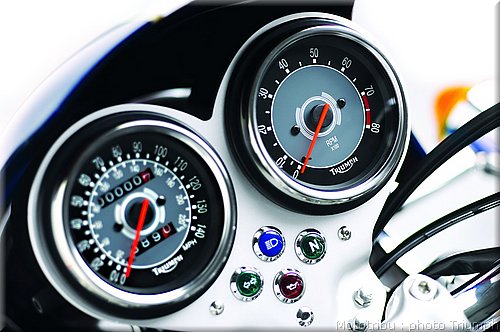 057_bonneville_tacho_conversion.jpg