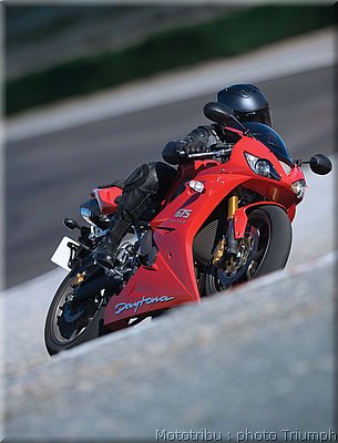 011_daytona675_002.jpg
