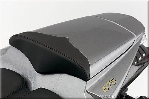 040_d675_seat_cowl.jpg