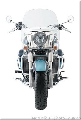 0037_rocket3-touring-014.jpg