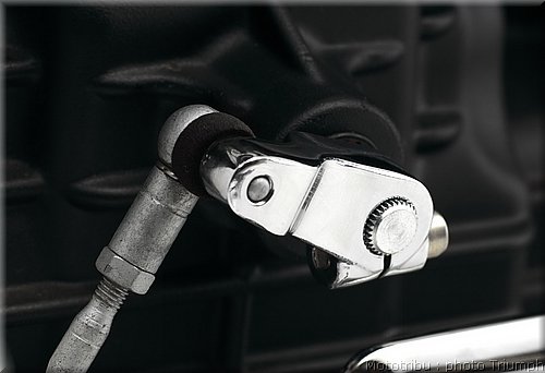 0062_rocket3_gear_change_actuator_chrome-026.jpg