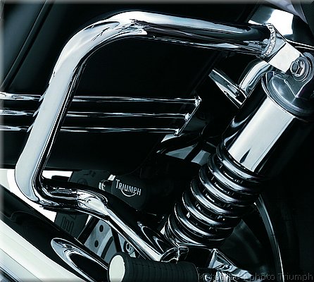 0088_rocket3_rear_dresser_bars_chrome-050.jpg