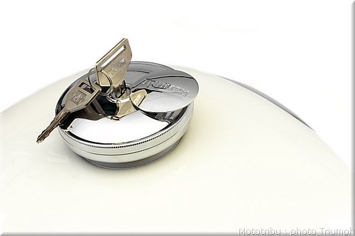 015_scrambler_locking_filler_cap.jpg