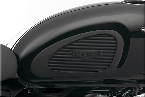 027_scrambler_kneepads.jpg