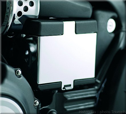 018_america_spdm_battery box cover chrome_005.jpg