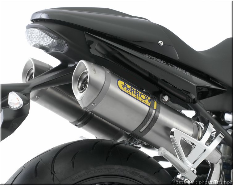 triumph-speedtriple2008_12