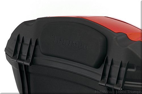 013_sprint_st_topbox_backrest.jpg