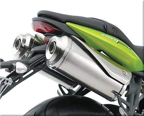 013_street_triple_accessory_silencers.jpg