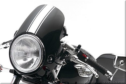 013_thruxton_flyscreen_colour_coordinated.jpg