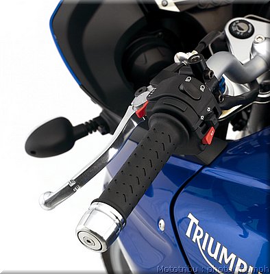 022_tiger_heated_grip_kit.jpg
