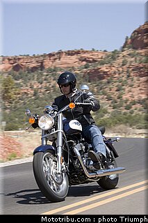 triumph_america_1_2009.jpg
