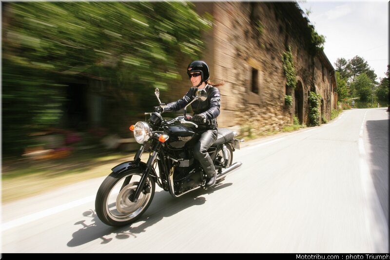 triumph_bonneville_10_2009