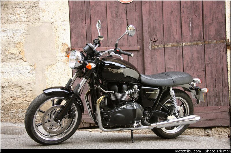 triumph_bonneville_11_2009