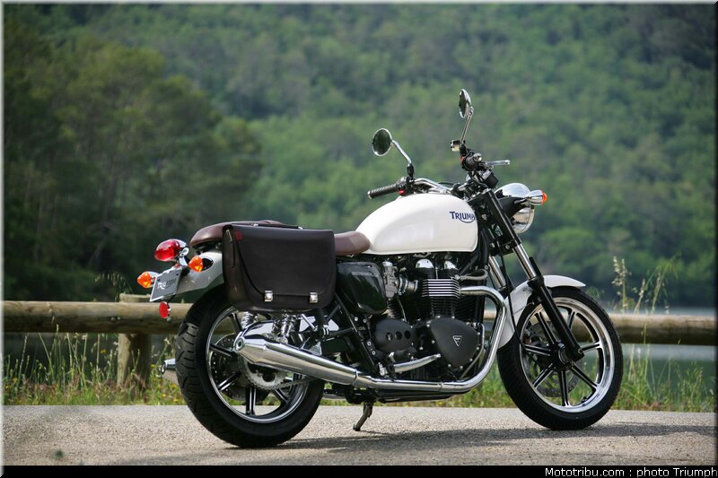 triumph_bonneville_12_2009