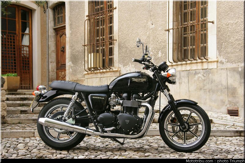 triumph_bonneville_13_2009