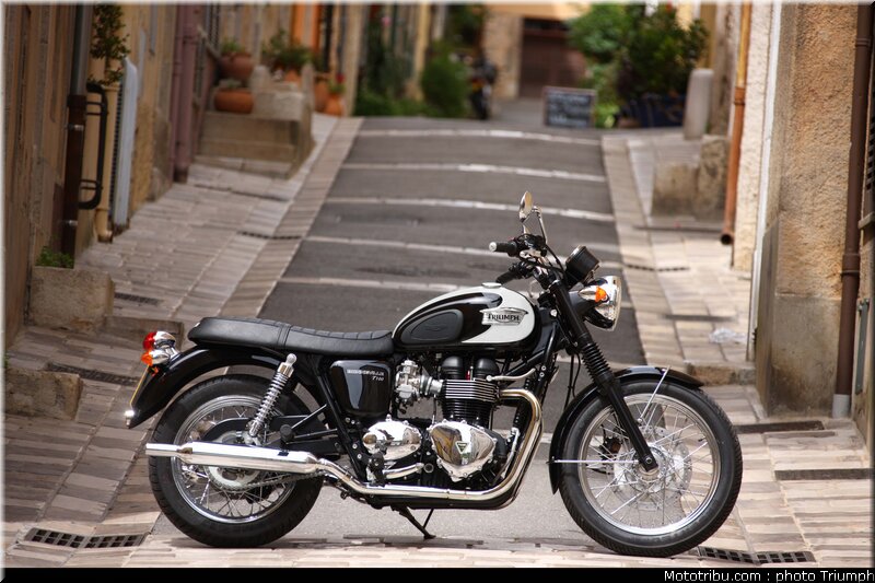 triumph_bonneville_t_100_1_2009