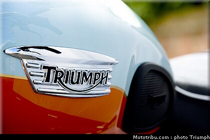 triumph_bonneville_02_2009.jpg