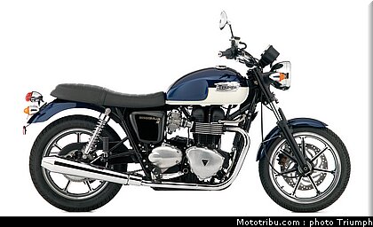 triumph_bonneville_se_4_2009.jpg