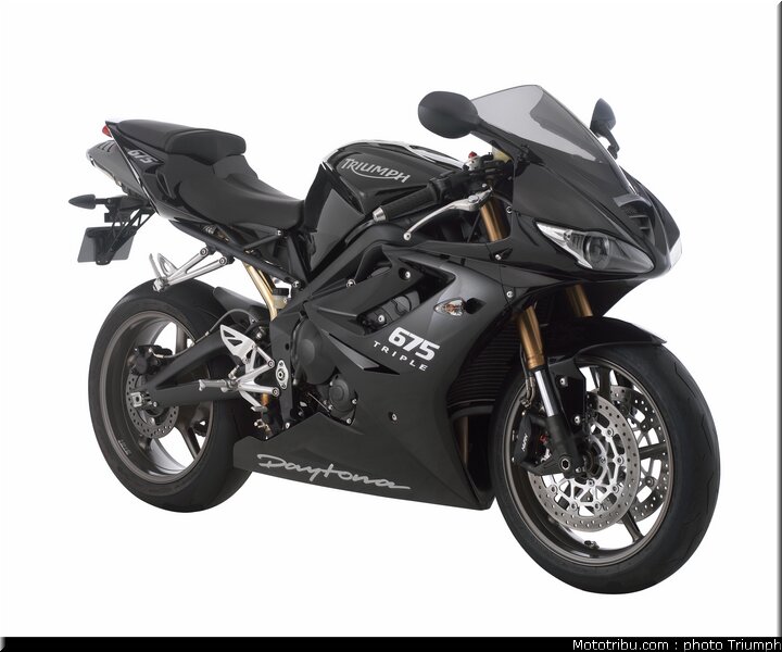 triumph_daytona_675_010_2009