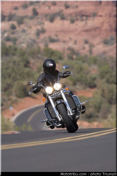 triumph_rocketIII_4_2009
