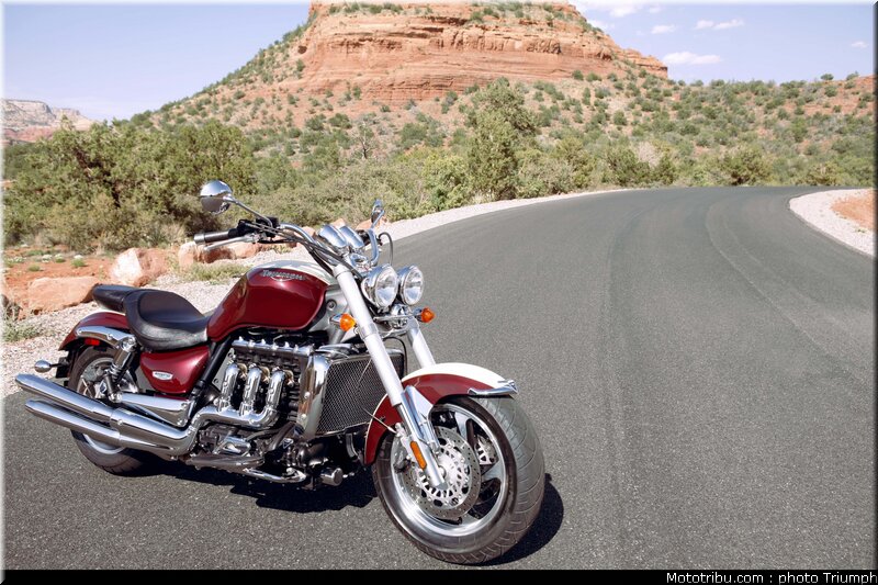 triumph_rocketIII_classic_5_2009