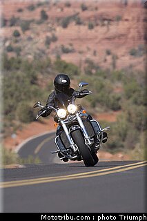 triumph_rocketIII_4_2009.jpg