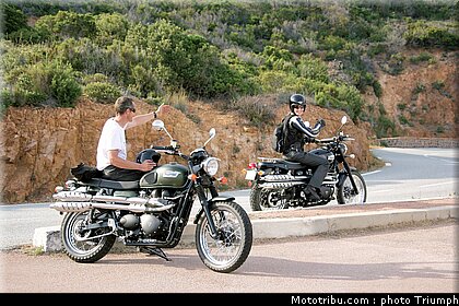 triumph_scrambler_1_2009.jpg