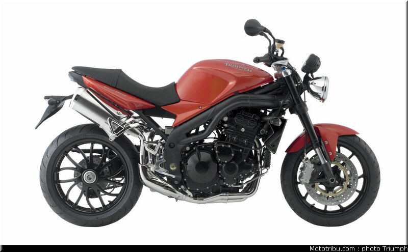 triumph_speed_triple_6_2009