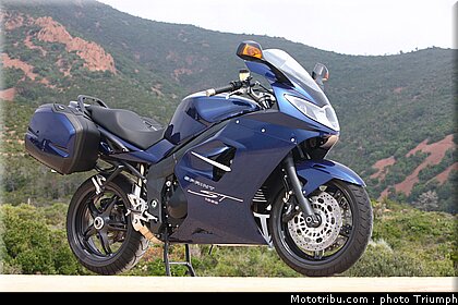 triumph_sprint_st_4_2009.jpg